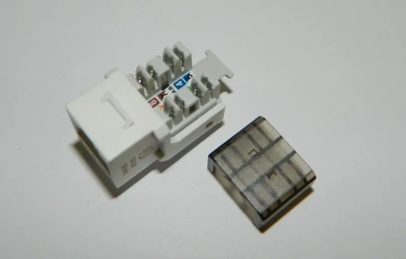 Модуль Keystone неэкранированный, RJ-45, cat.6А, 90°, 110 тип, под инструмент, KE, черный, Netko СКС